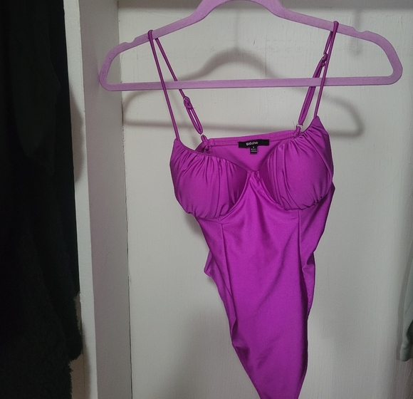 SEXY PURPLE CORSET BODYSUIT - Picture 4 of 7